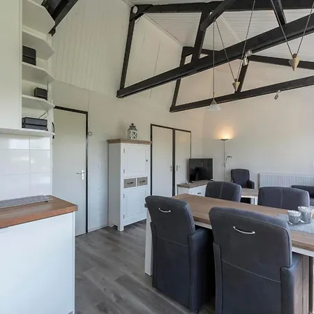 Дом отдыха Boerenslag-2 Bungalow, 5-guests Opposite Sint Maartensvlotbrug