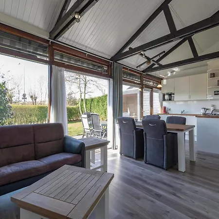 Дом отдыха Boerenslag-2 Bungalow, 5-guests Opposite Sint Maartensvlotbrug